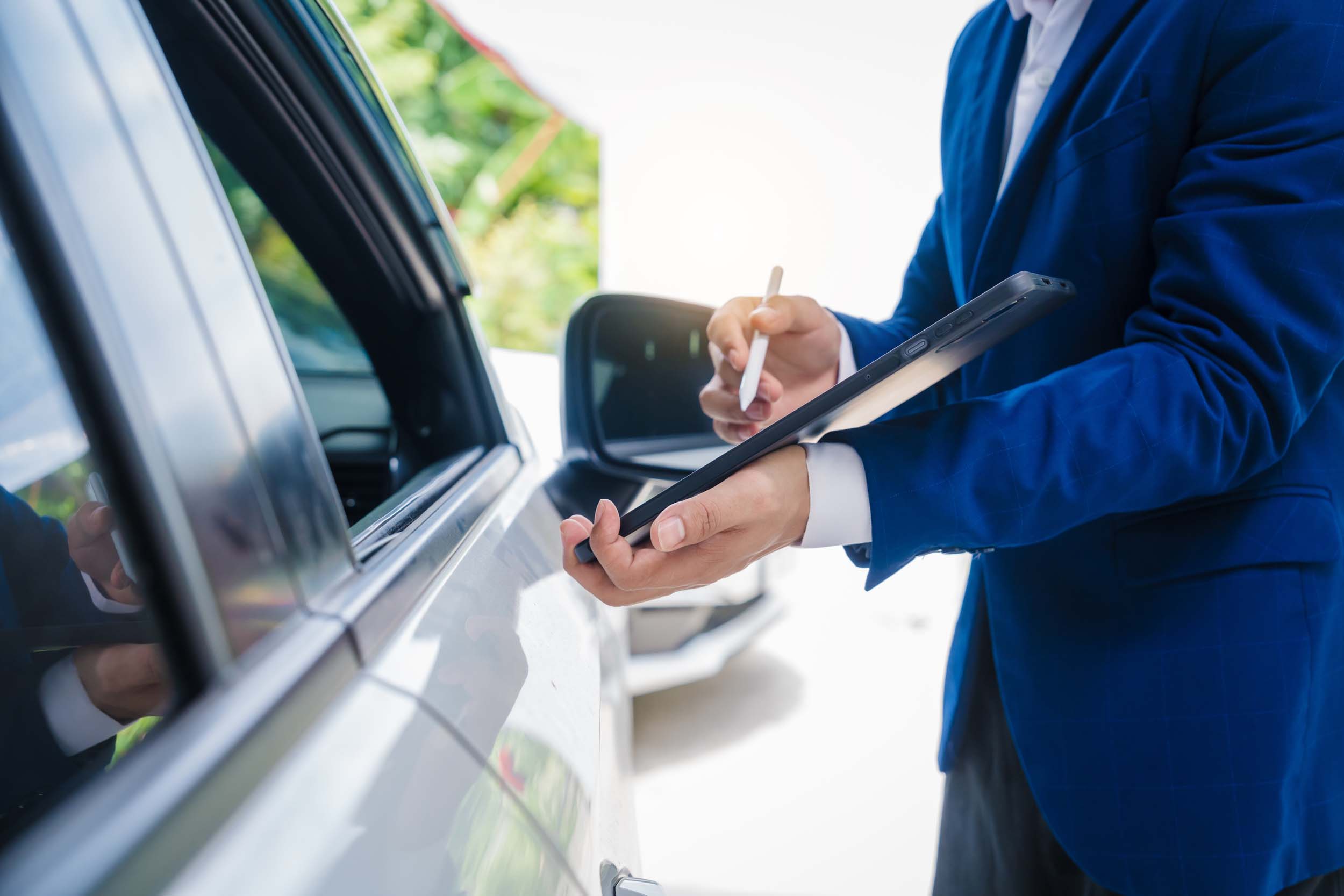 What Should You Say to the Insurance Adjuster After a Las Vegas Accident?